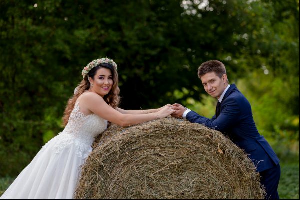 Hochzeit im Heuhaufen